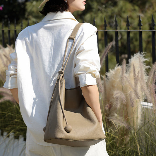 Women's Light Luxury First Layer Cowhide Commuter Large Capacity Genuine Shoulder Bags