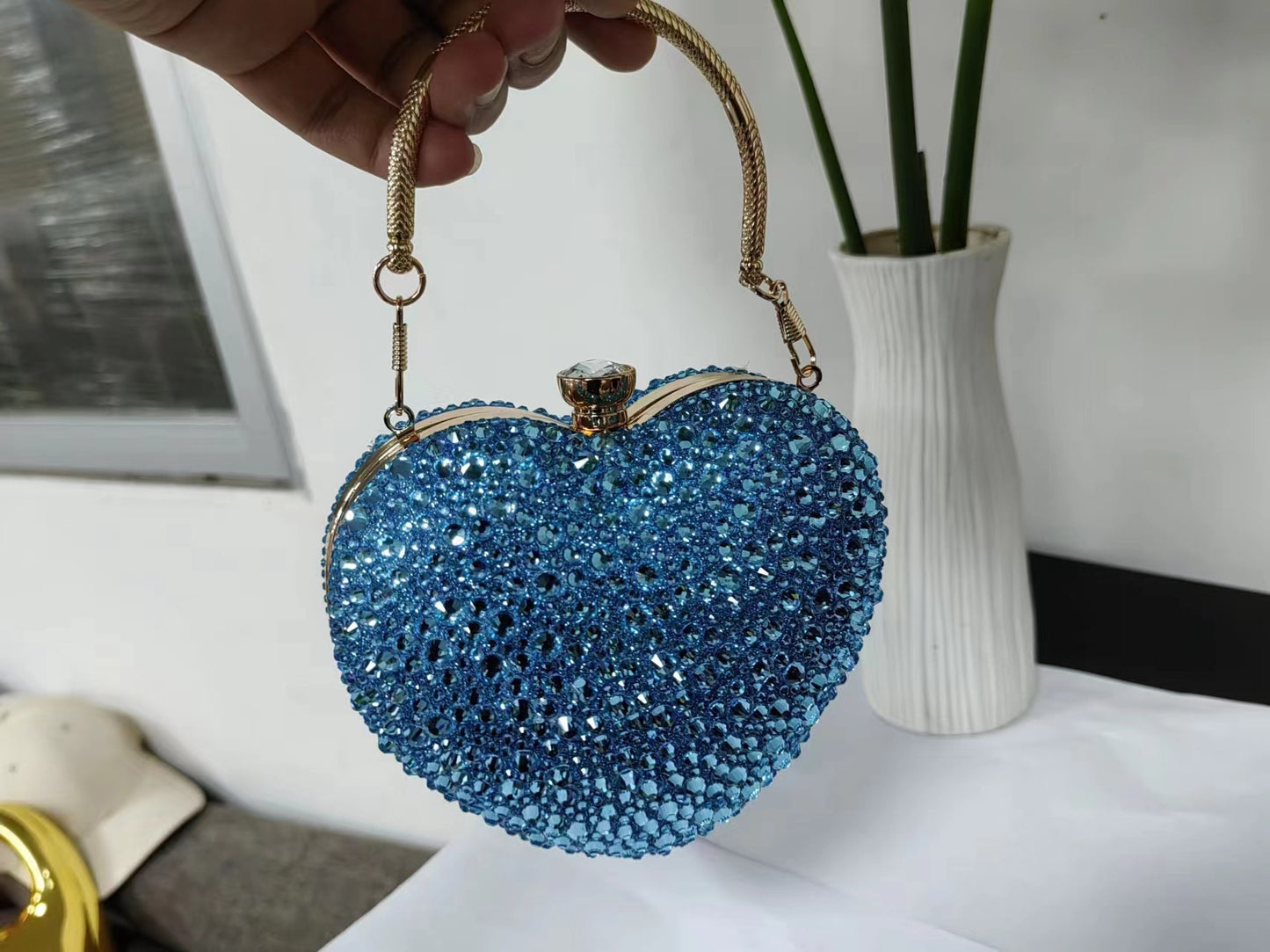 Women's Heart Shape With Diamond Acrylic Dinner Women's Messenger Bag
