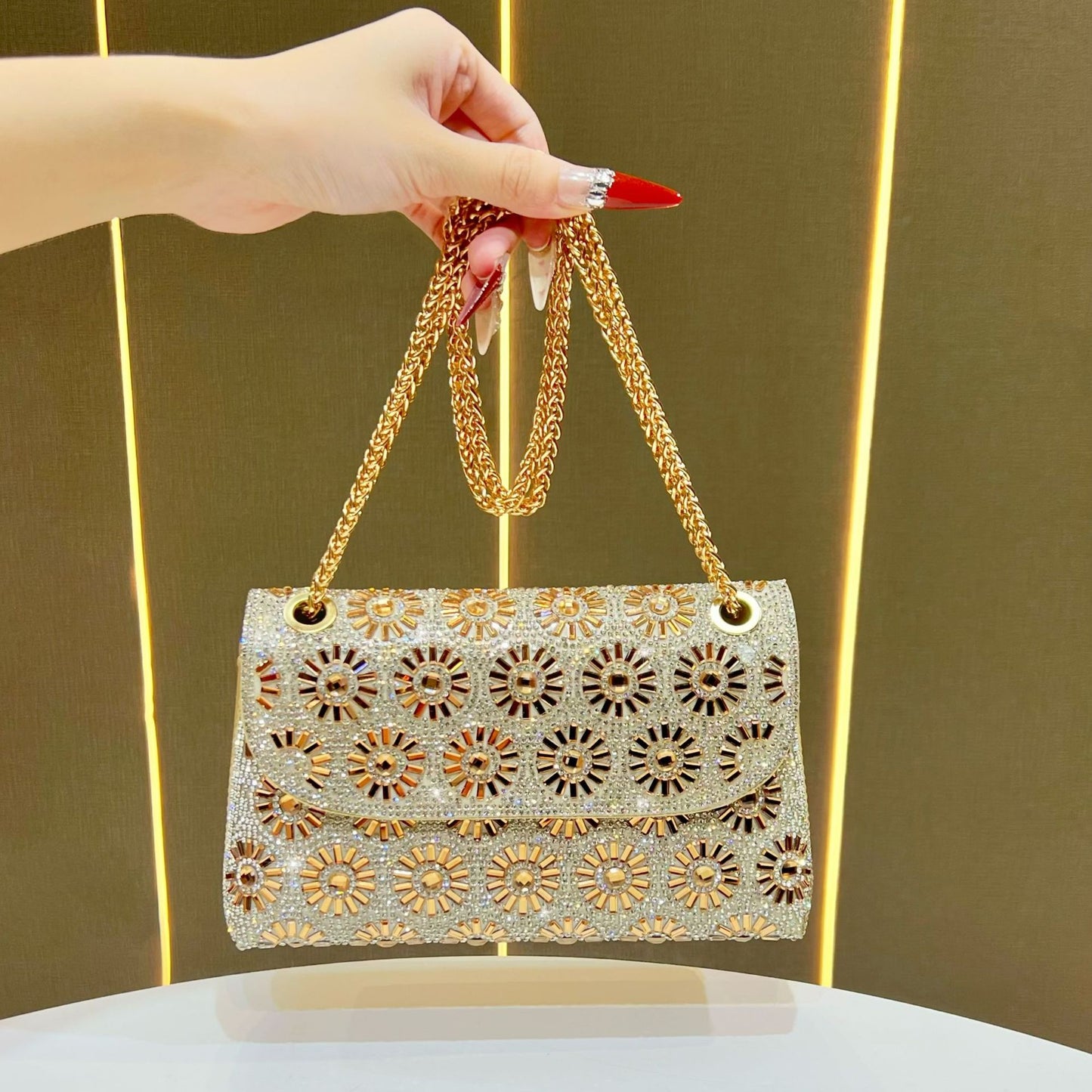 Women's Design Diamond Pouch Fashion Underarm Dinner Bag