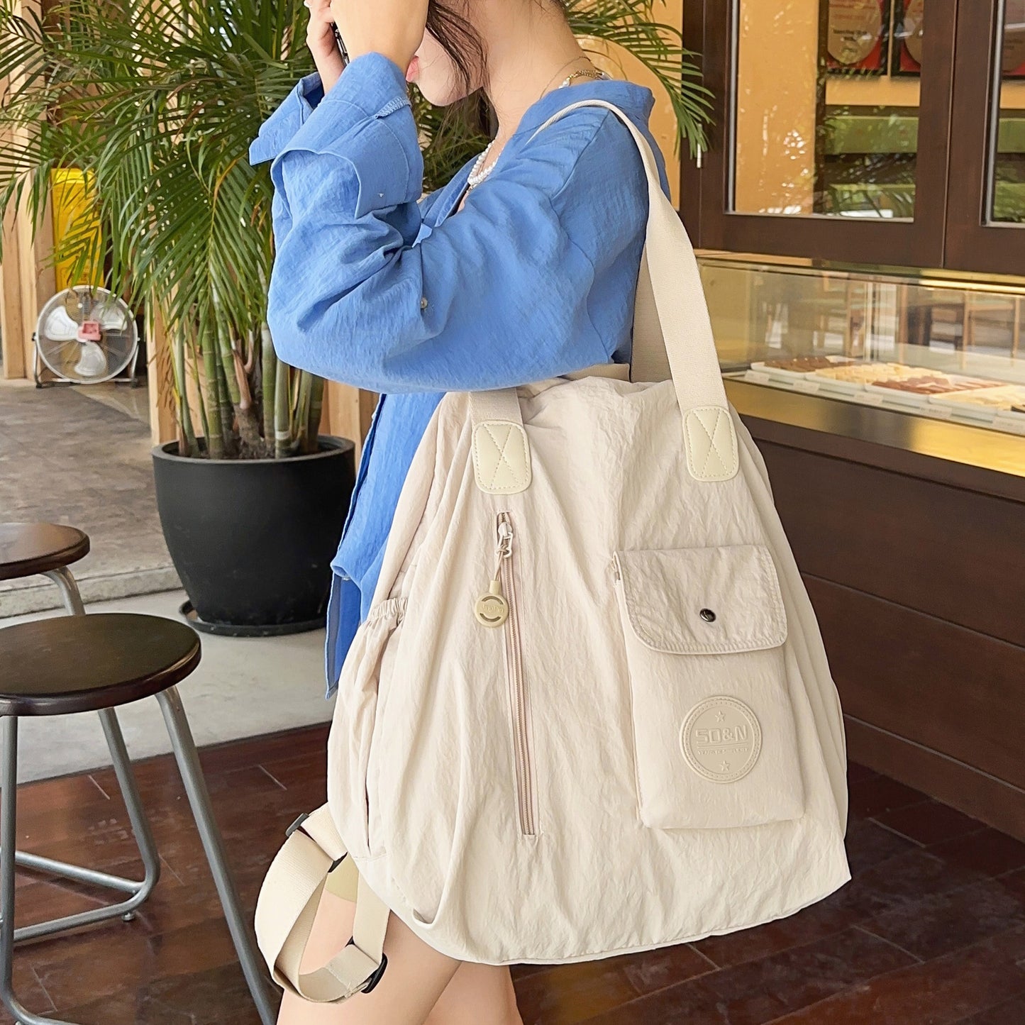 Fashion Large Capacity Versatile Trend Lightweight For Going Shoulder Bags