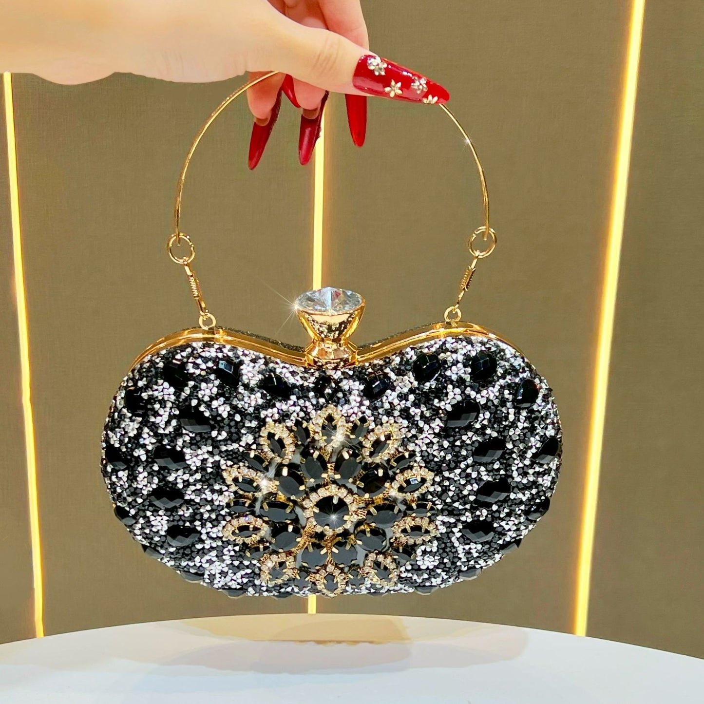 Women's Diamond Affordable Luxury Fashion The Party Hand Dinner Bag