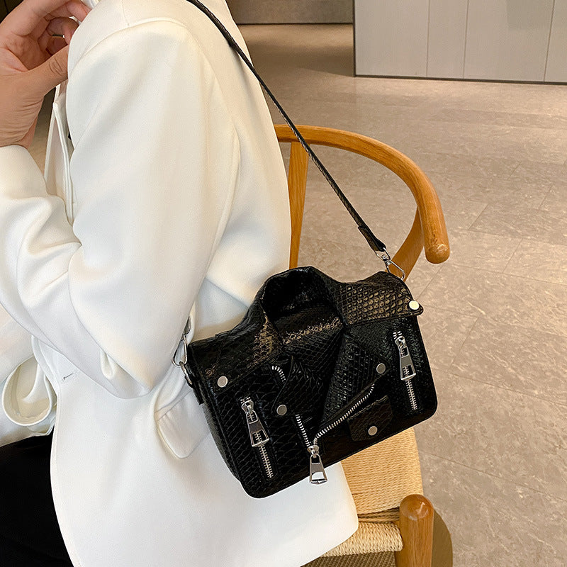 Women's Individual Clothes Korean Fashion Rivet Women's Messenger Bag