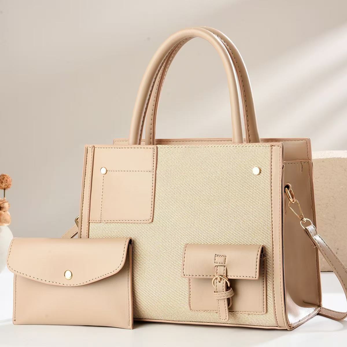 Women's High-grade Stitching Fresh Single Fashion Large Capacity Out Women's Messenger Bag