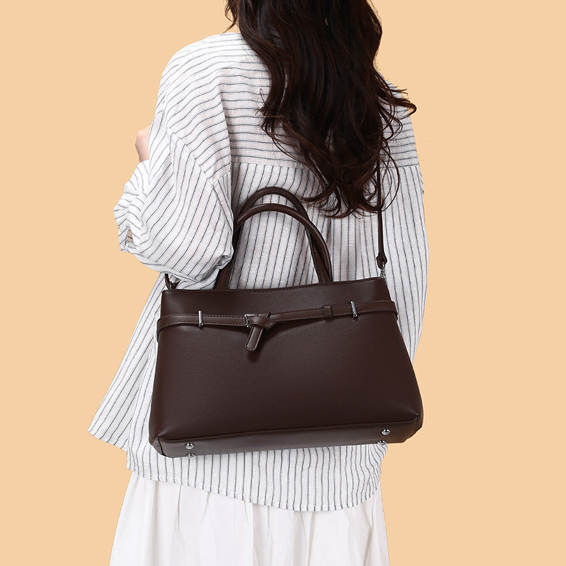 Women's Retro Soft Leather Underarm Simple Textured Winter Bags