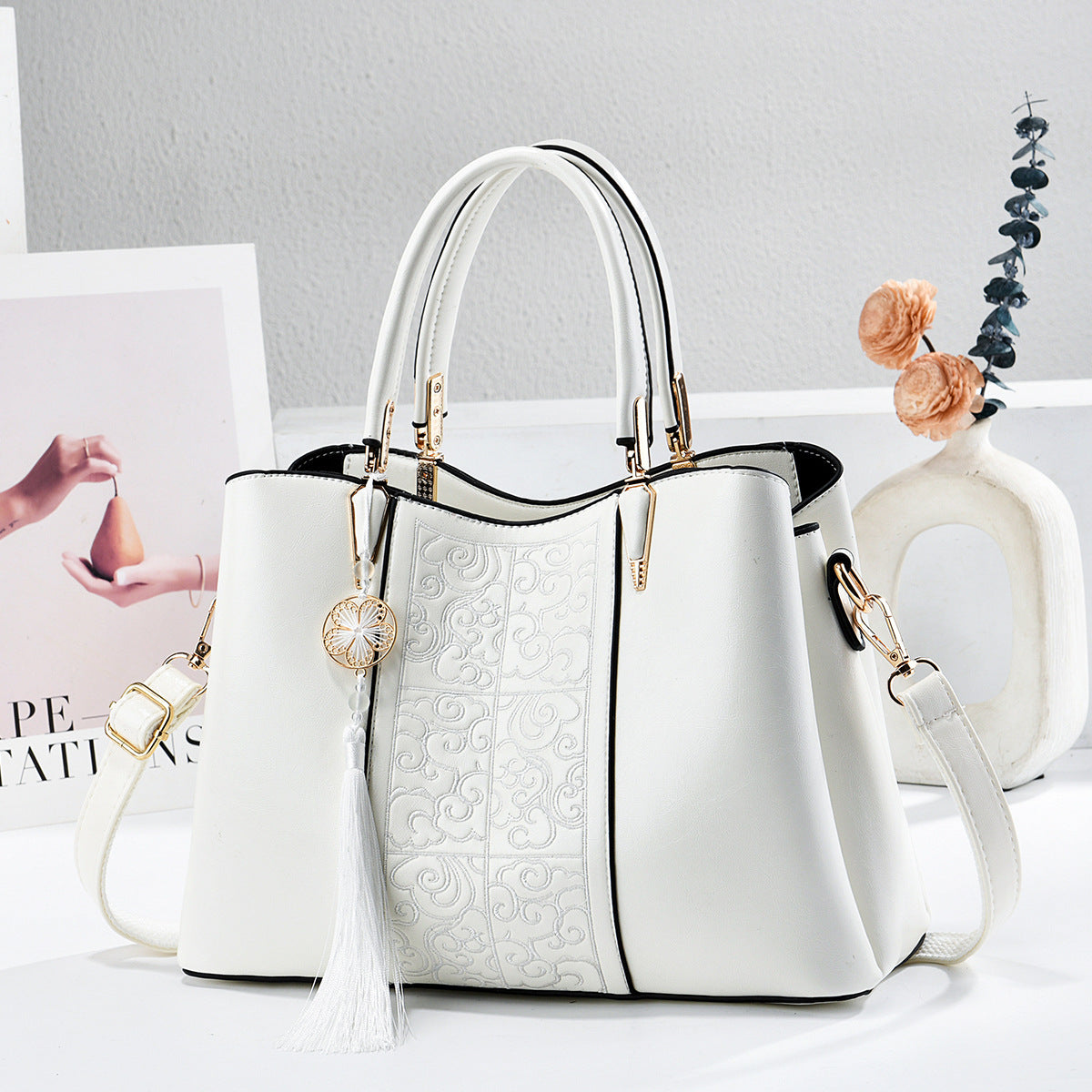 Women's National Style Retro Mom Embroidery Tassel Large Women's Handbag