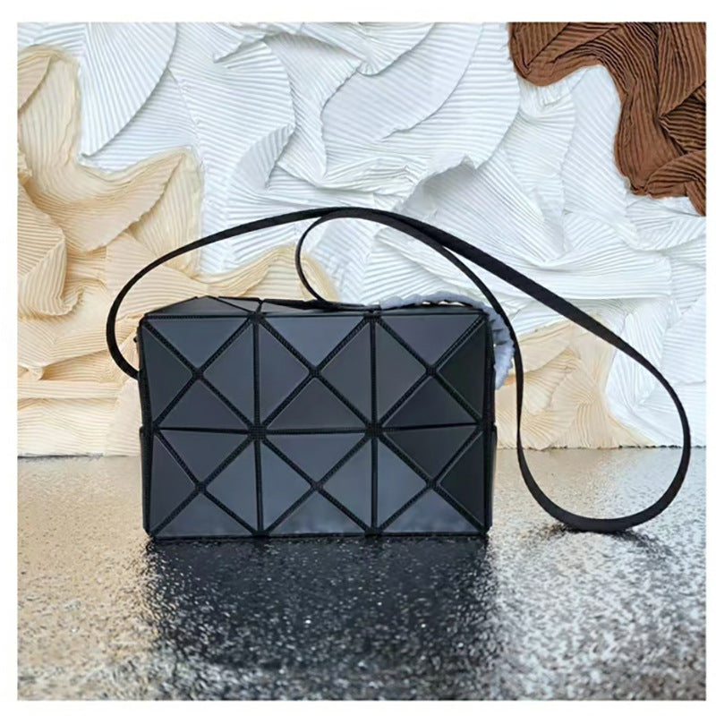 Women's Life Cupid Geometric Fashion Rhombus Mobile Phone Bags