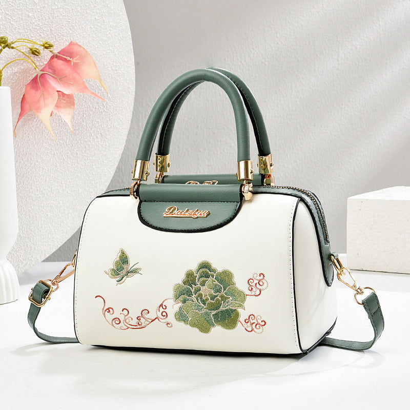 Women's Embroidered To Give Mom Large Capacity Fashion National Women's Shoulder Bag