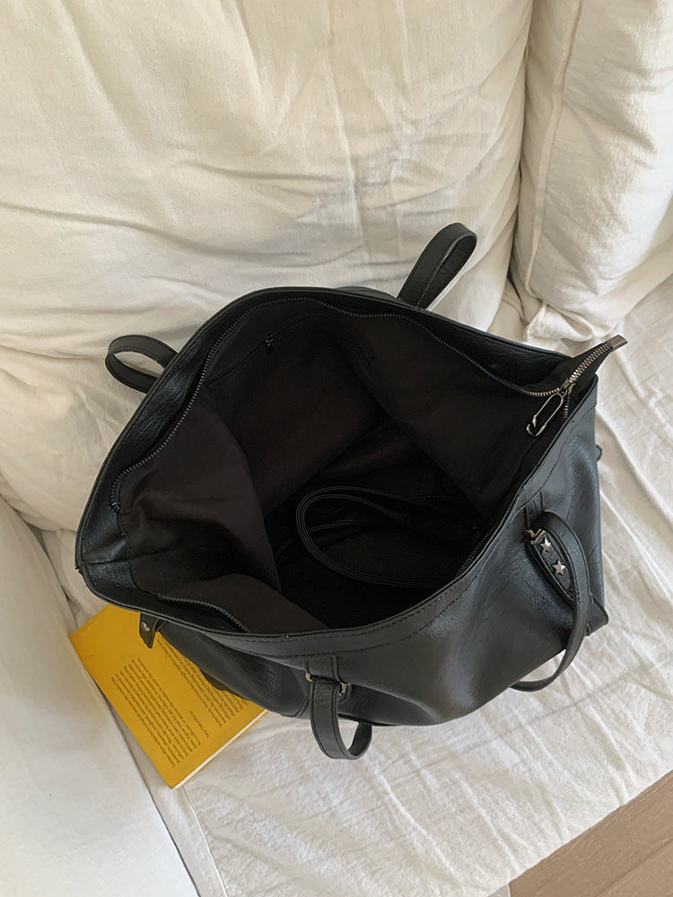 Women's Capacity Preppy Style Black Commuter Soft Leather Women's Shoulder Bag