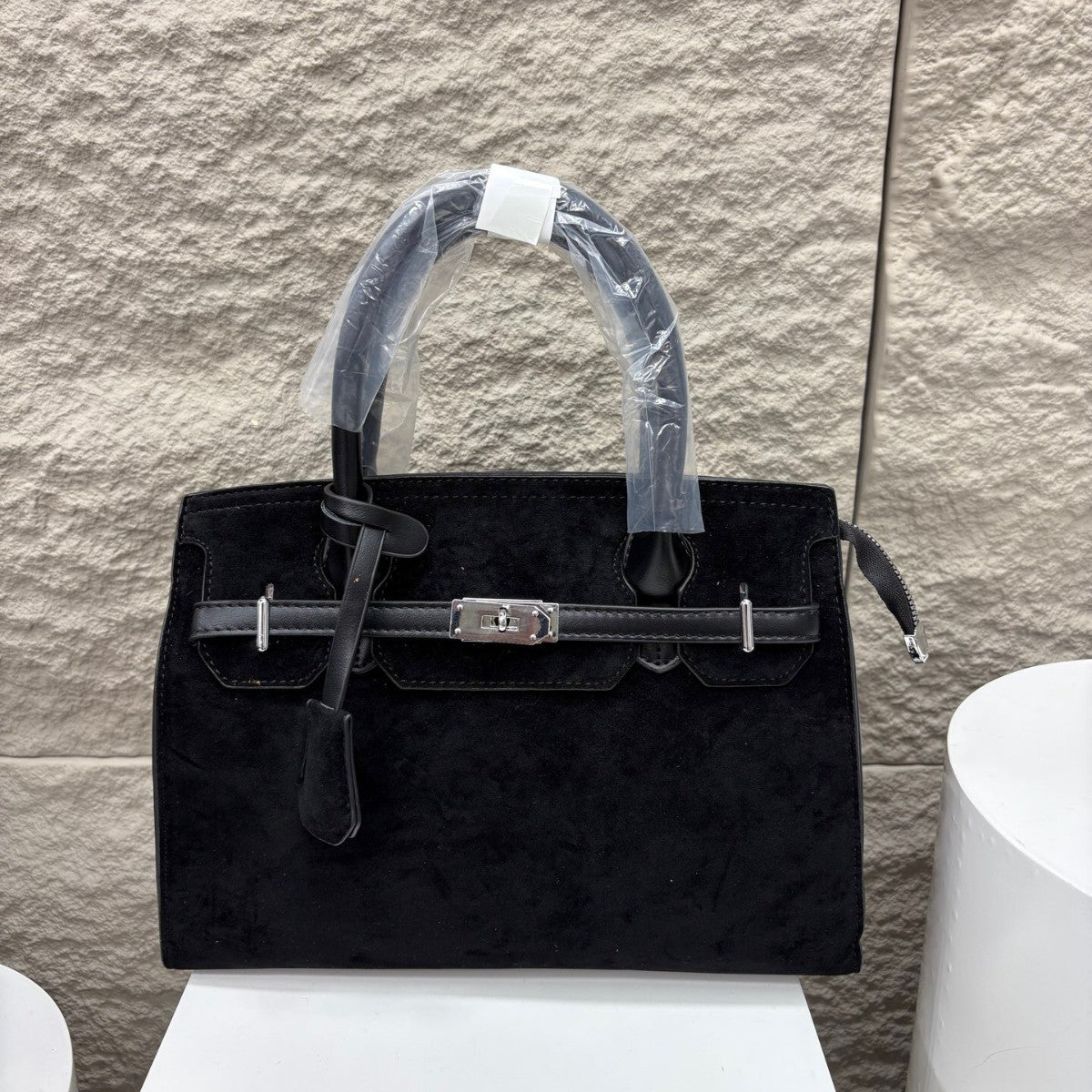 Elegant Portable Deerskin Veet Commute Retro Women's Handbag