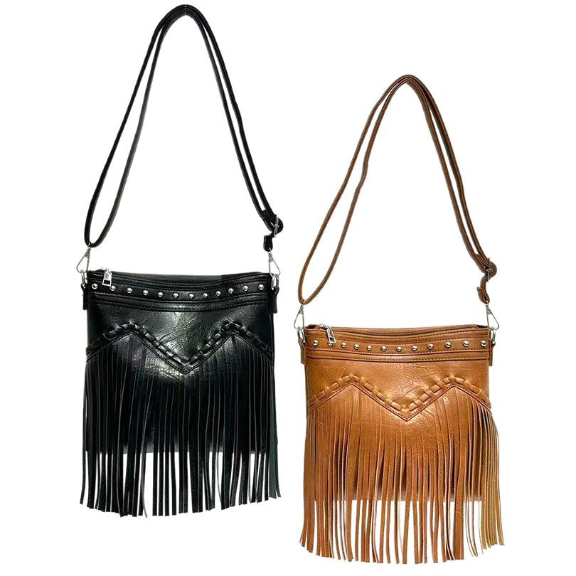 Pretty Women's Fashion Rivet Tassel Trend Women's Messenger Bag