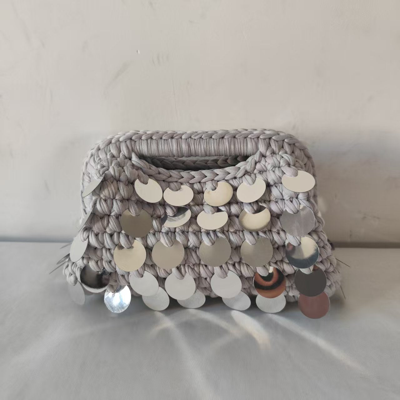 Autumn Pure Hand-woven Sequined Cloth Strip Women's Clutch