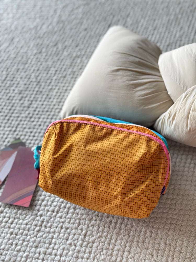 Alpaca Dopamine Color Outing Haversack Large Capacity Waterproof Nylon Wash Makeup Bag