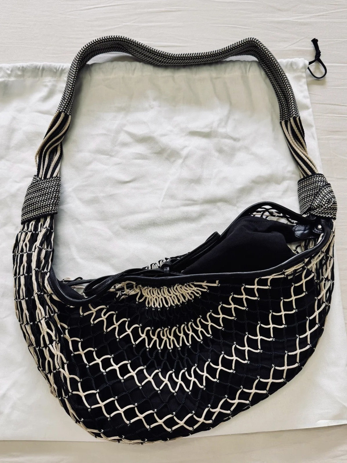 Durable Ding Fishnet Croissant Underarm Woven Women's Messenger Bag