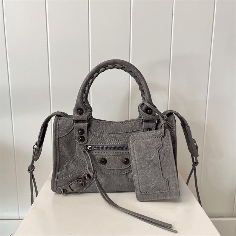 Hot French Retro Trendy Hand Holding Bags