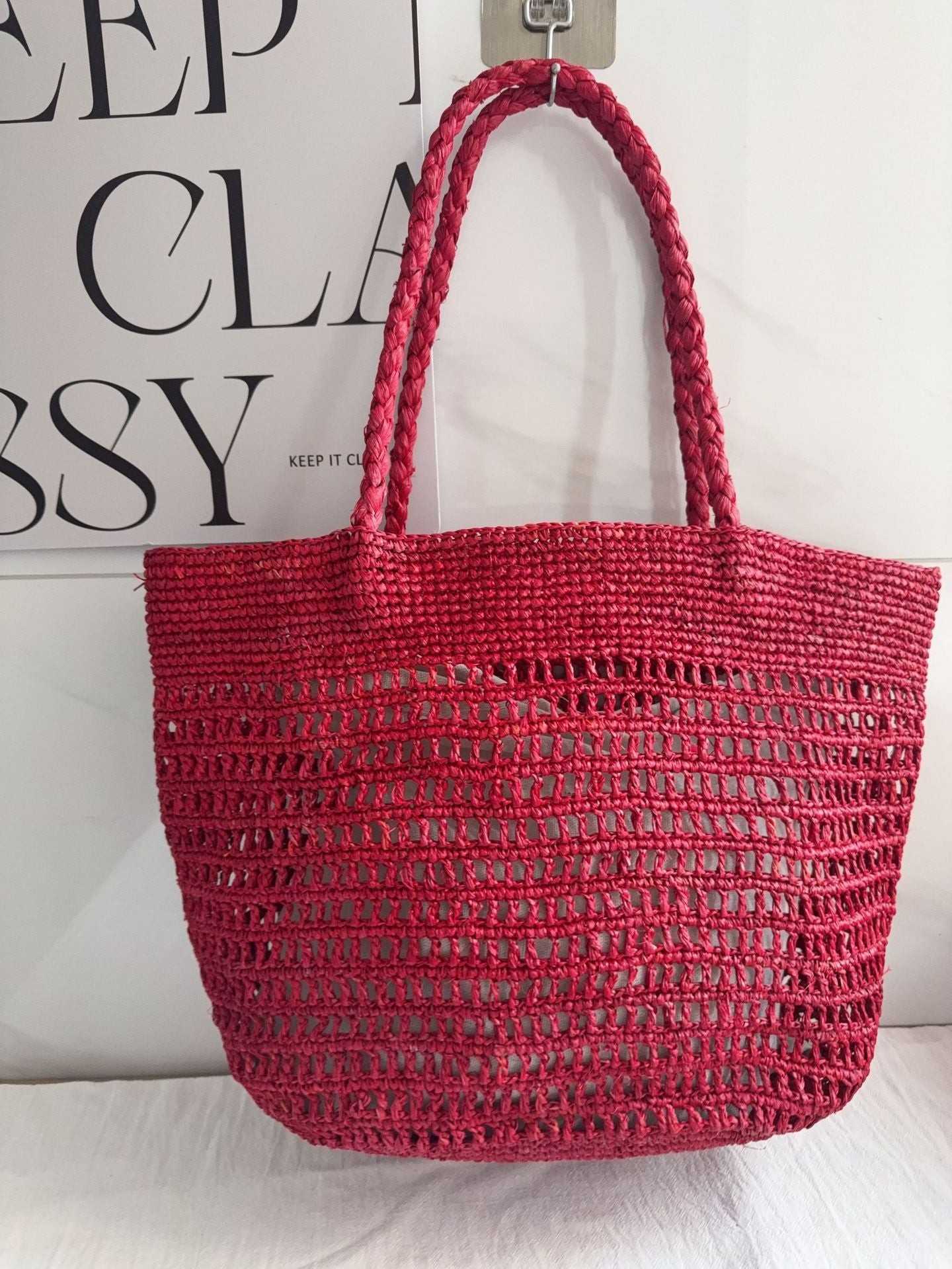 Women's Fashionable Raffia Handmade Hook Weaving Hollow Portable Straw Seaside Bags