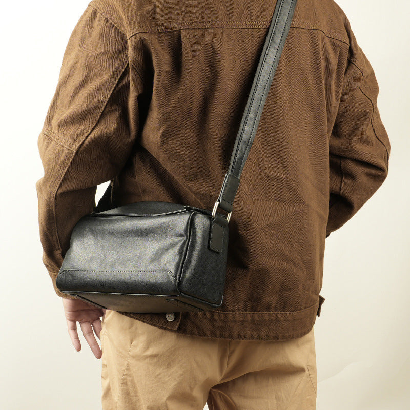 Men's Genuine Leather Commuter Simplicity Vegetable Tanning Pillow Bags