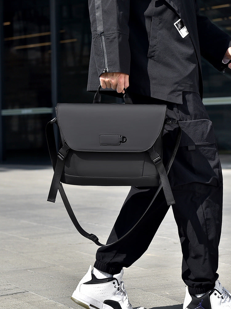 Beautiful Men's High-grade Leisure Portable Business Men's Shoulder Bag