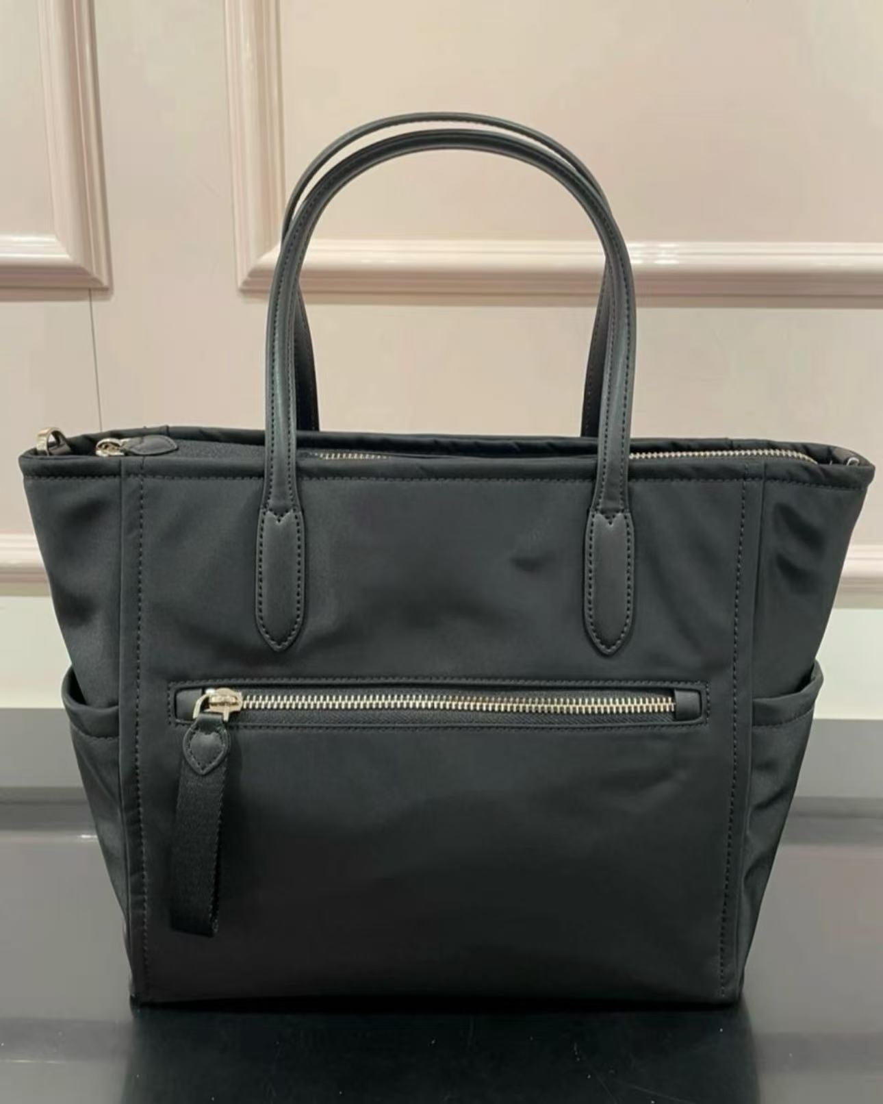 Women's Black Large Capacity Simple Commute Fashion Bags