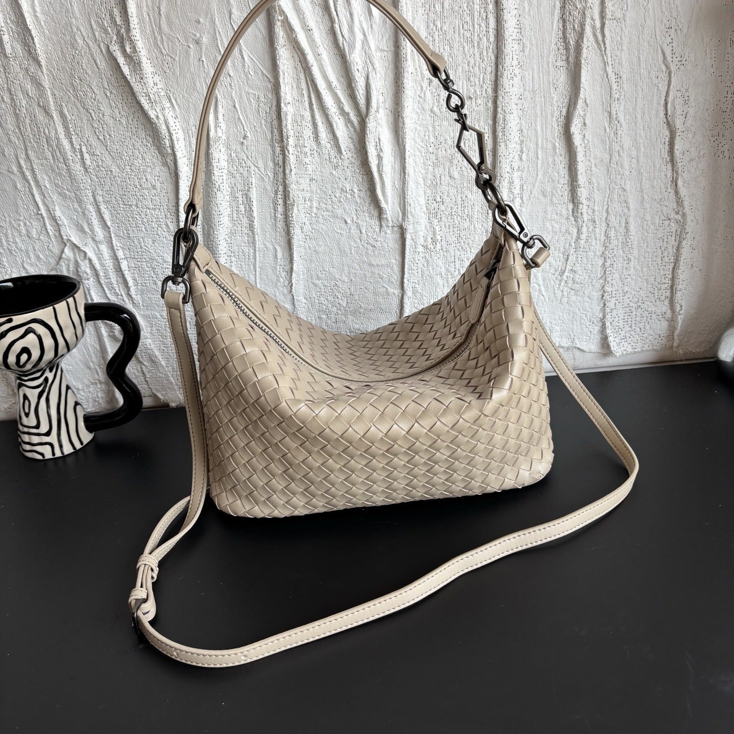 Women's Leather Weave Lunch Box Portable Underarm Dog Walking Large Bags