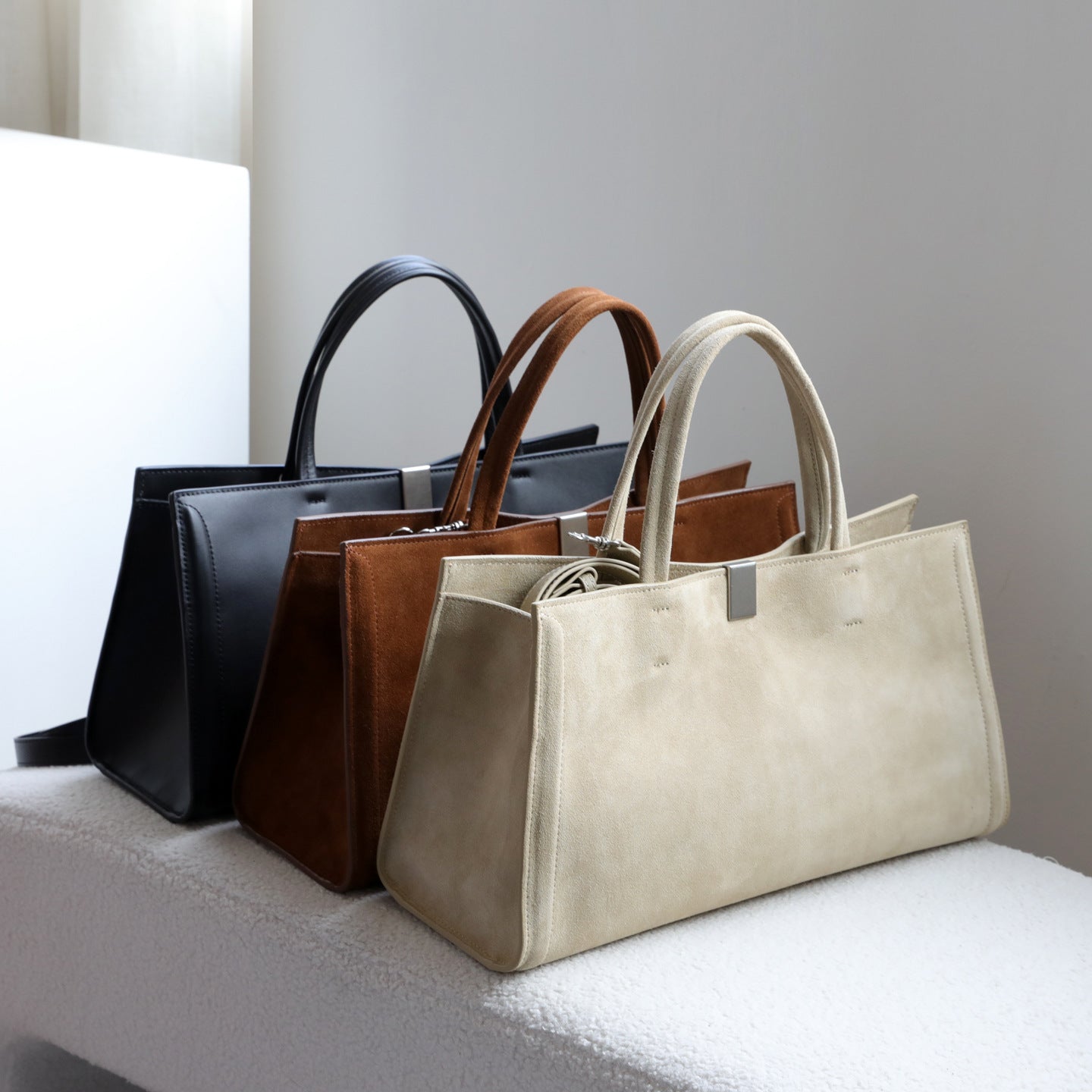 Women's Frosted Cowhide Elegant Minimalist Style Old Money Handbags