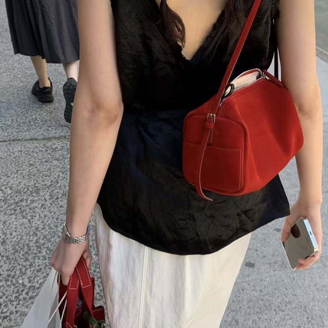 Niche Pillow Pen Minimalist Portable Underarm Commuter Women's Shoulder Bag