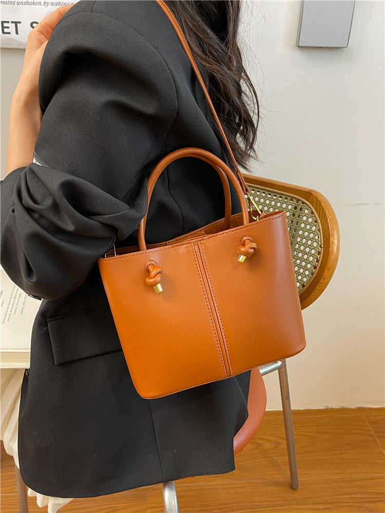 Unique Durable Women's City Commuter Niche Women's Messenger Bag