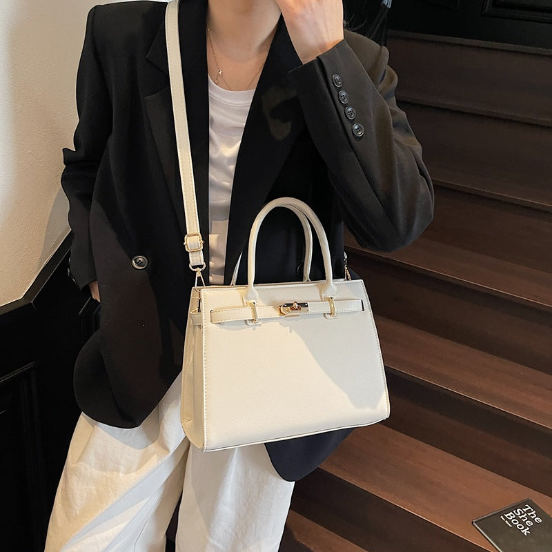 Women's Large Capacity Totes Light Luxury Simple Textured Temperamental Women's Shoulder Bag