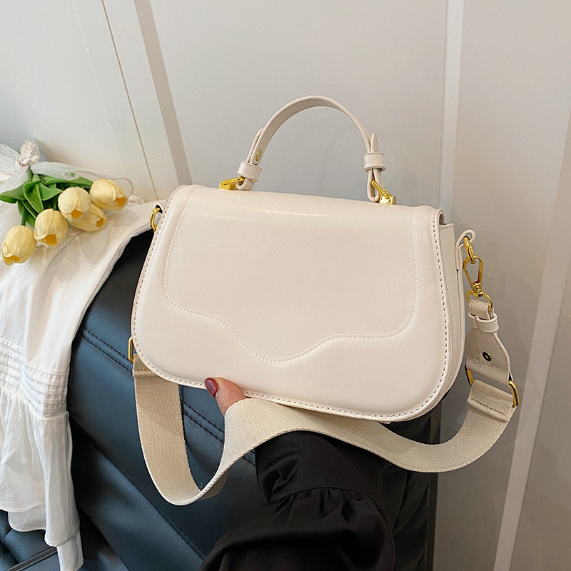 Women's Spring Fashion Commuter Leisure Versatile Saddle Women's Shoulder Bag