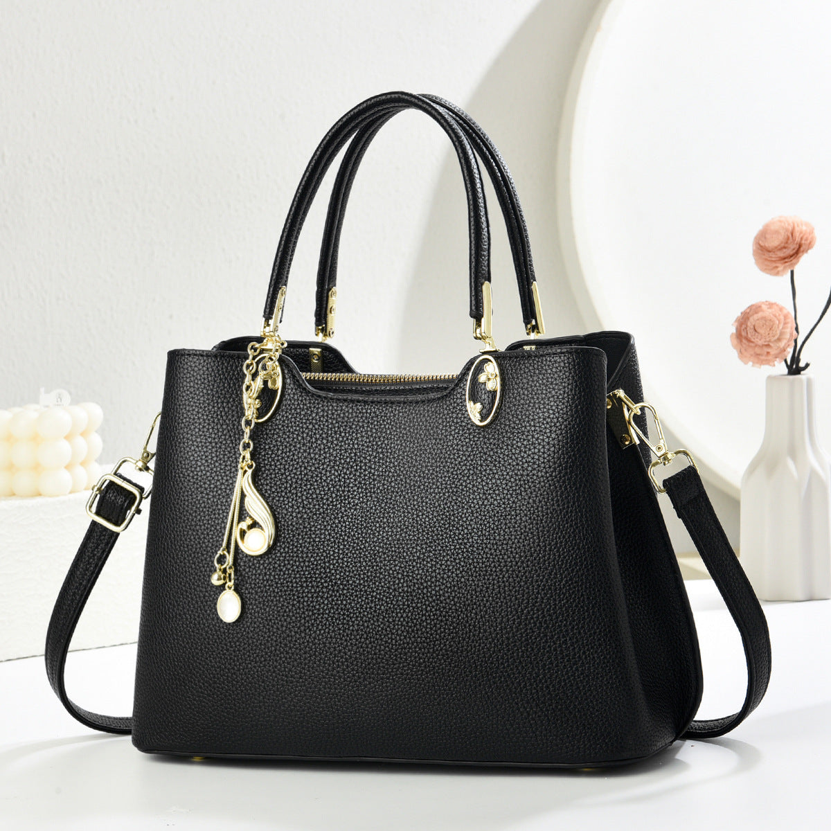 Women's Litchi Pattern Metal Catch Tassel Decorative Women's Handbag