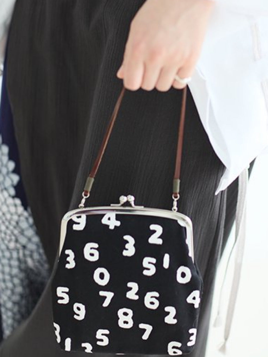 Women's Style Canvas Hand Carrying Leather Rope Strap Shell Clip Women's Messenger Bag