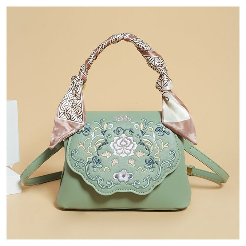Pretty Women's High Sense Antique Embroidery Women's Handbag
