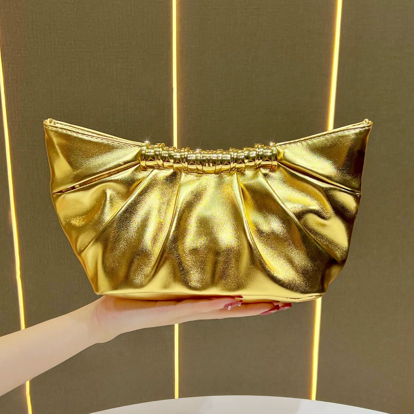 Durable Clutch Simple Classy Pearl Banquet Dinner Bag