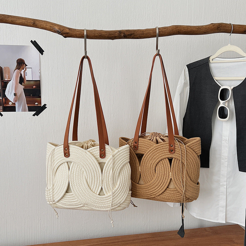 Women's Niche Woven Fashion Vacation Hollow Large Women's Shoulder Bag
