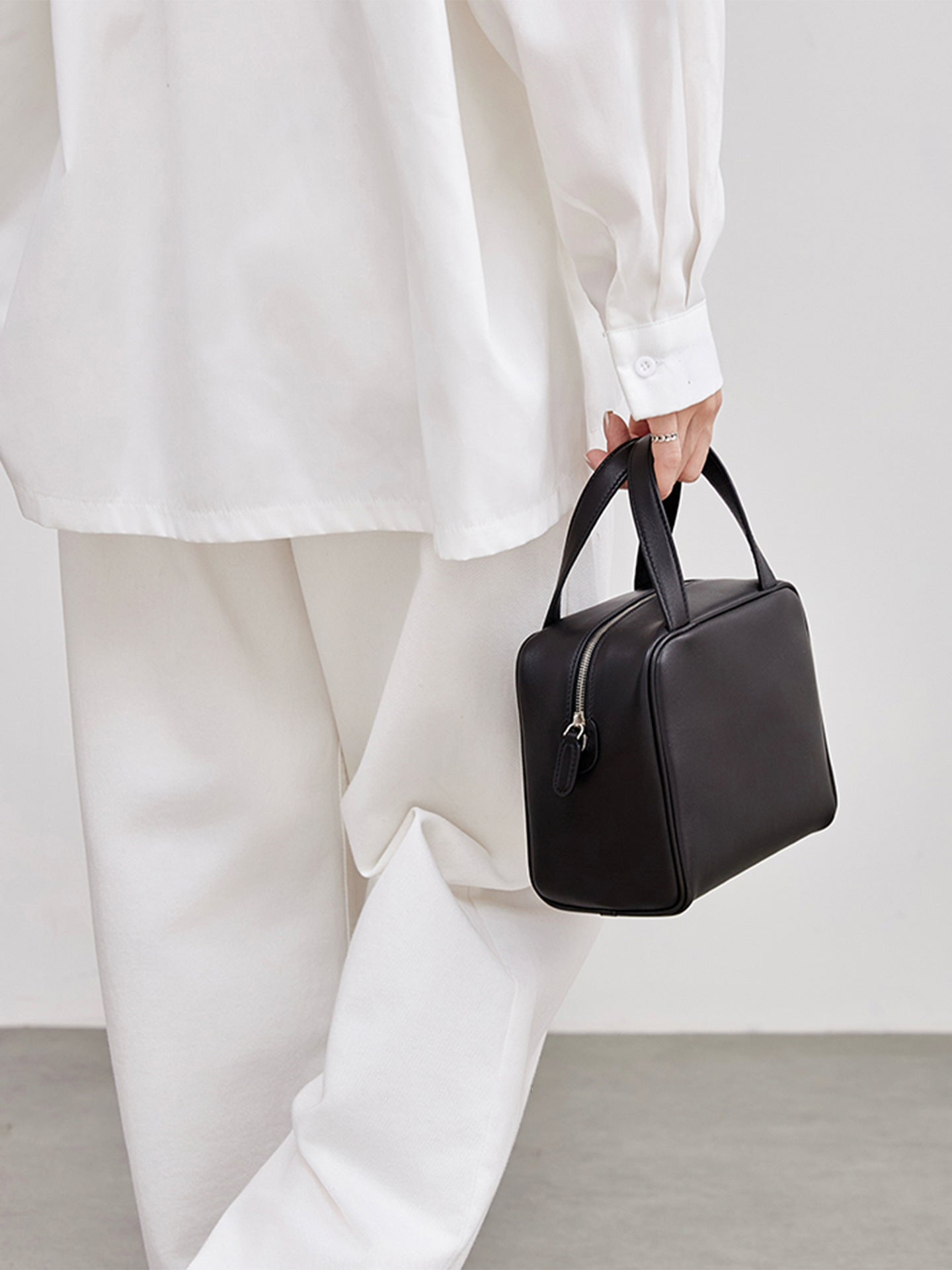 Elegant High Version Sheepskin Simple Style Women's Handbag