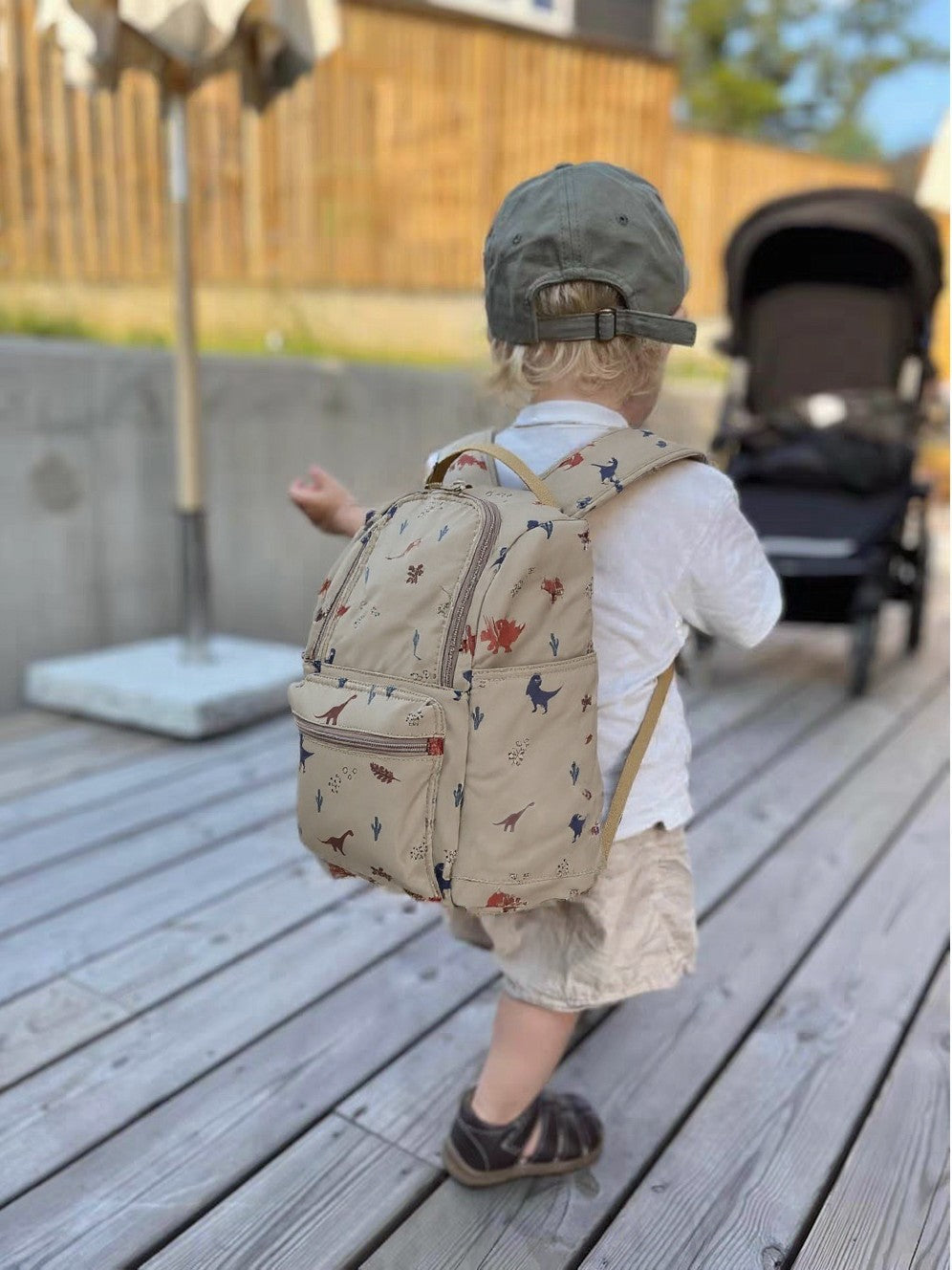 Women's & Men's Large Capacity College Style Waterproof Leisure Backpack