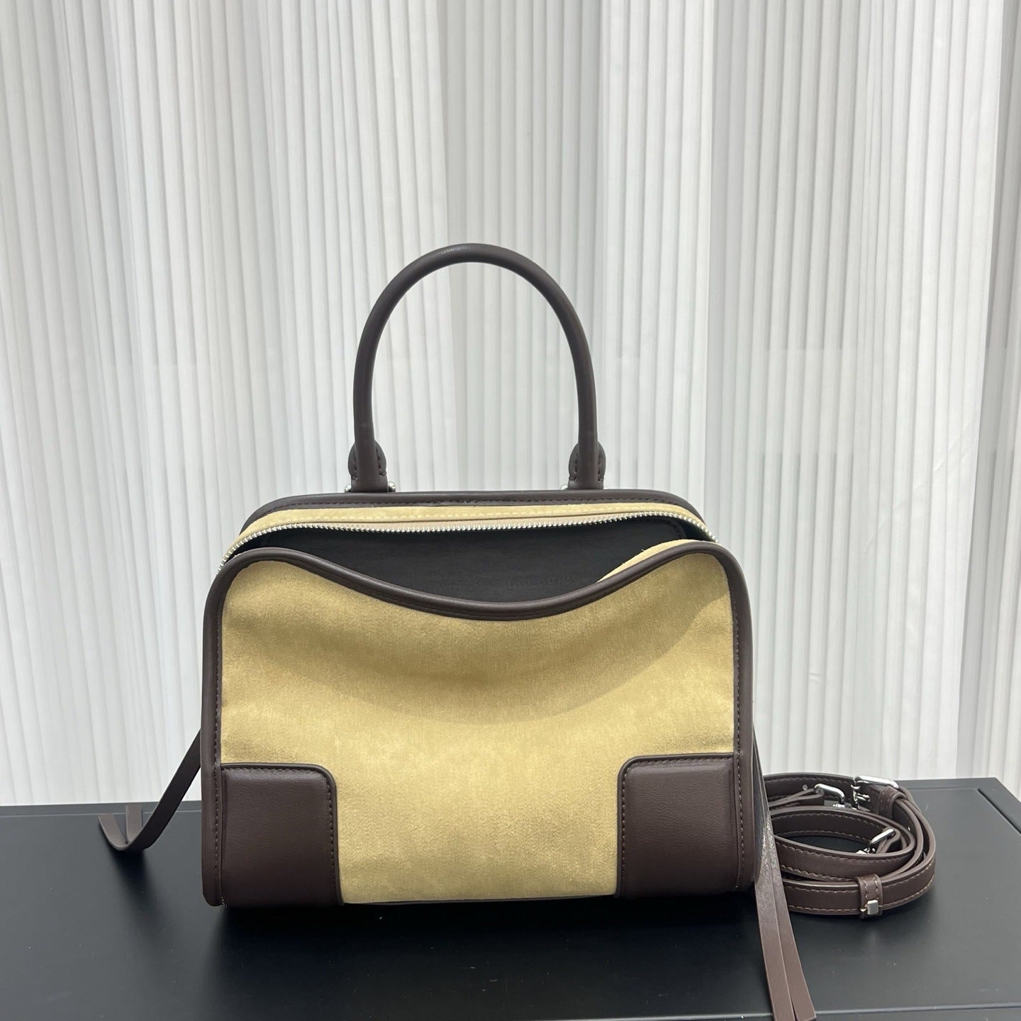 Women's Bowling Cowhide Leather Large Capacity Portable Women's Messenger Bag