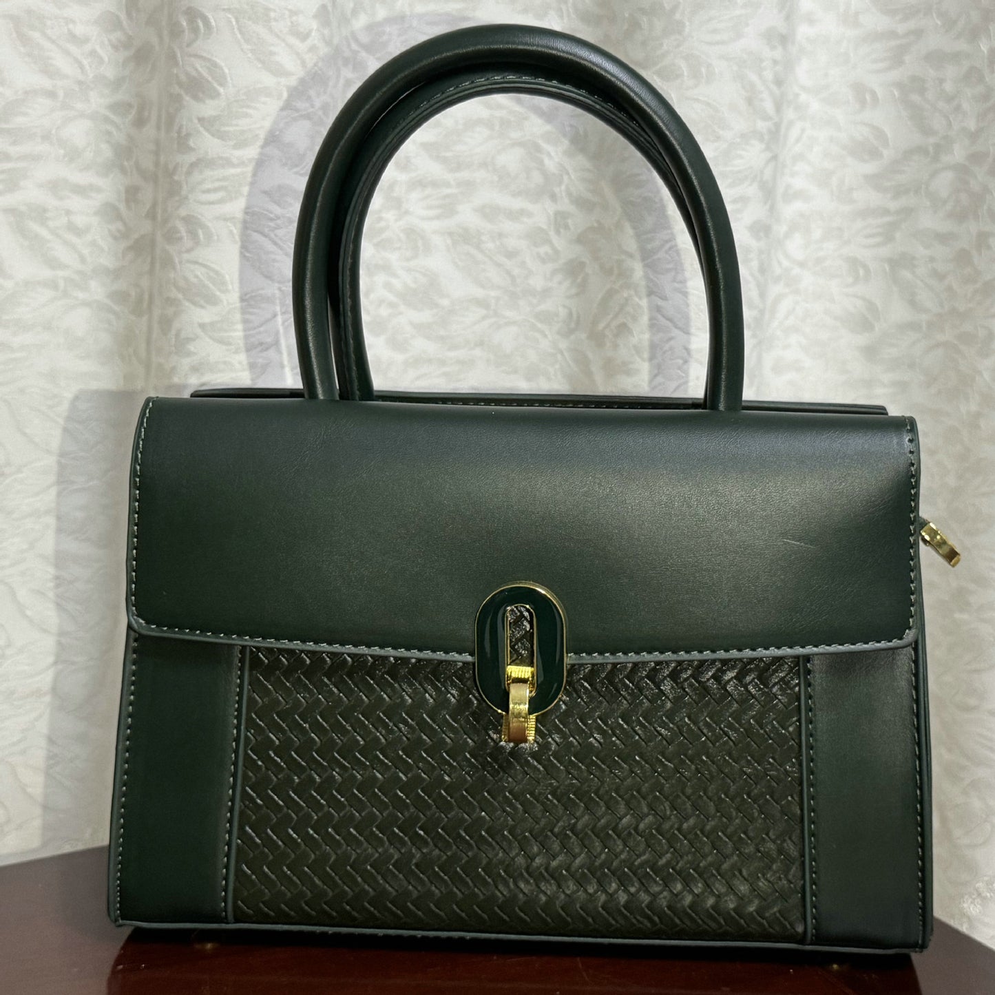 Classic Simple Fashion Versatile Large Capacity Women's Shoulder Bag