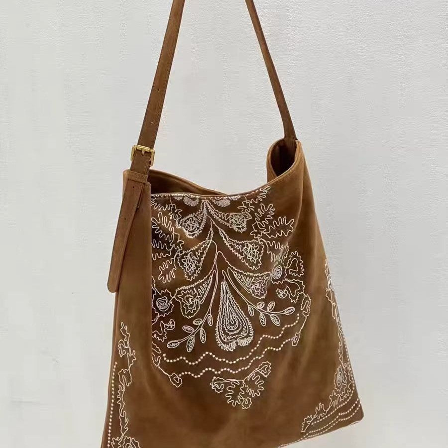 Women's Bohemian Embroidery Matte Leather Beads Large Capacity Retro Easy Matching Women's Shoulder Bag