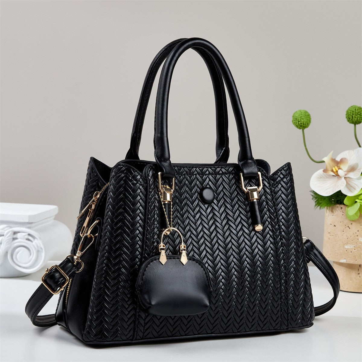 Women's Fashionable Trend Western Style Sense Large Capacity Bags