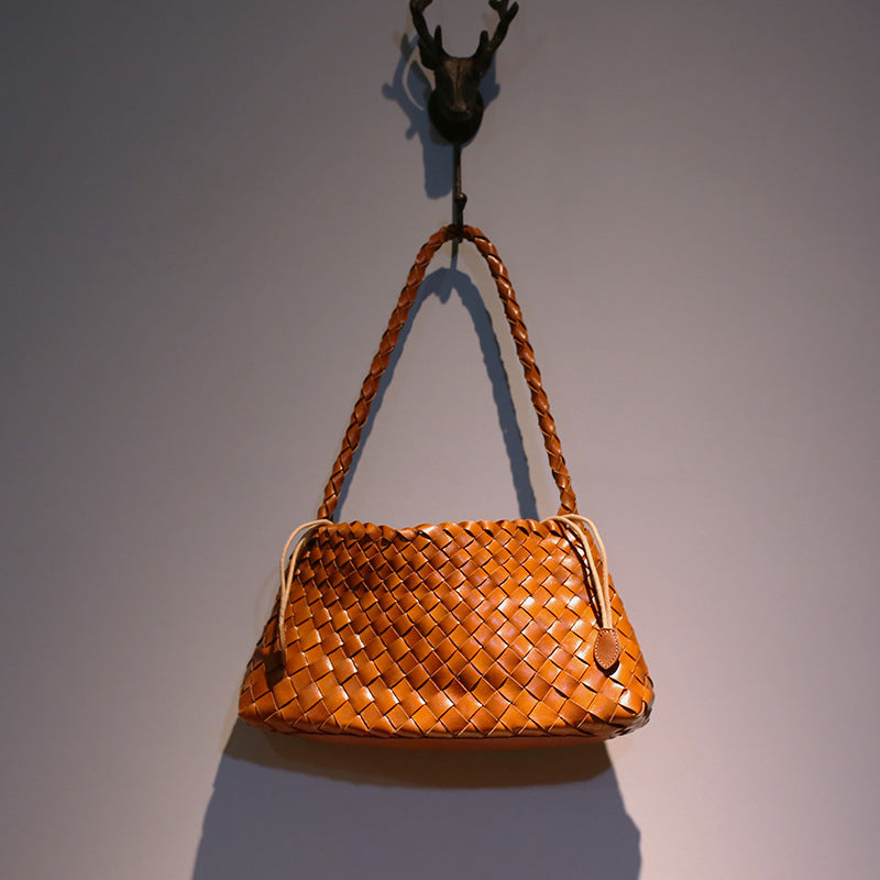 First Layer Cowhide Woven French Handmade Genuine Leather Fashion Retro Shoulder Bags
