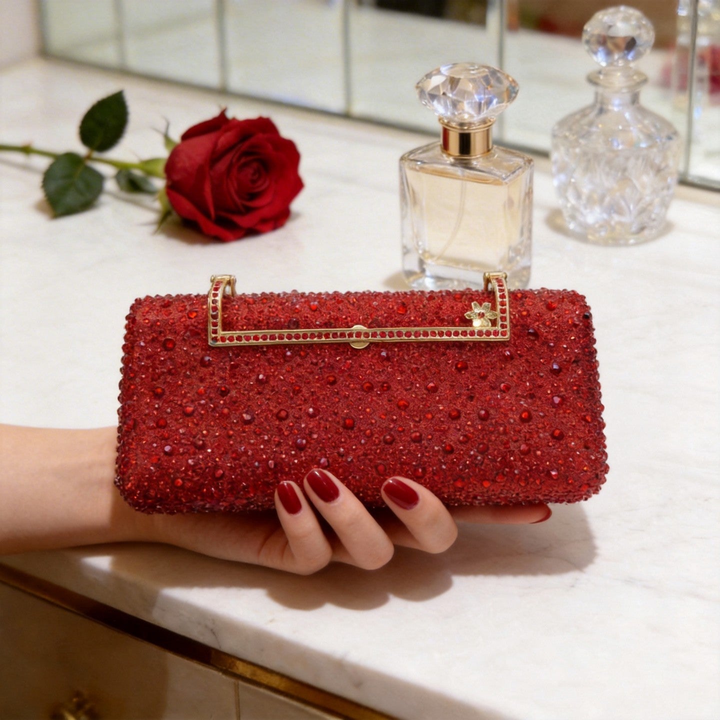Women's Luxury Fashion Shiny Rhinestone Ornament Fashionable Elegant Dinner Bag