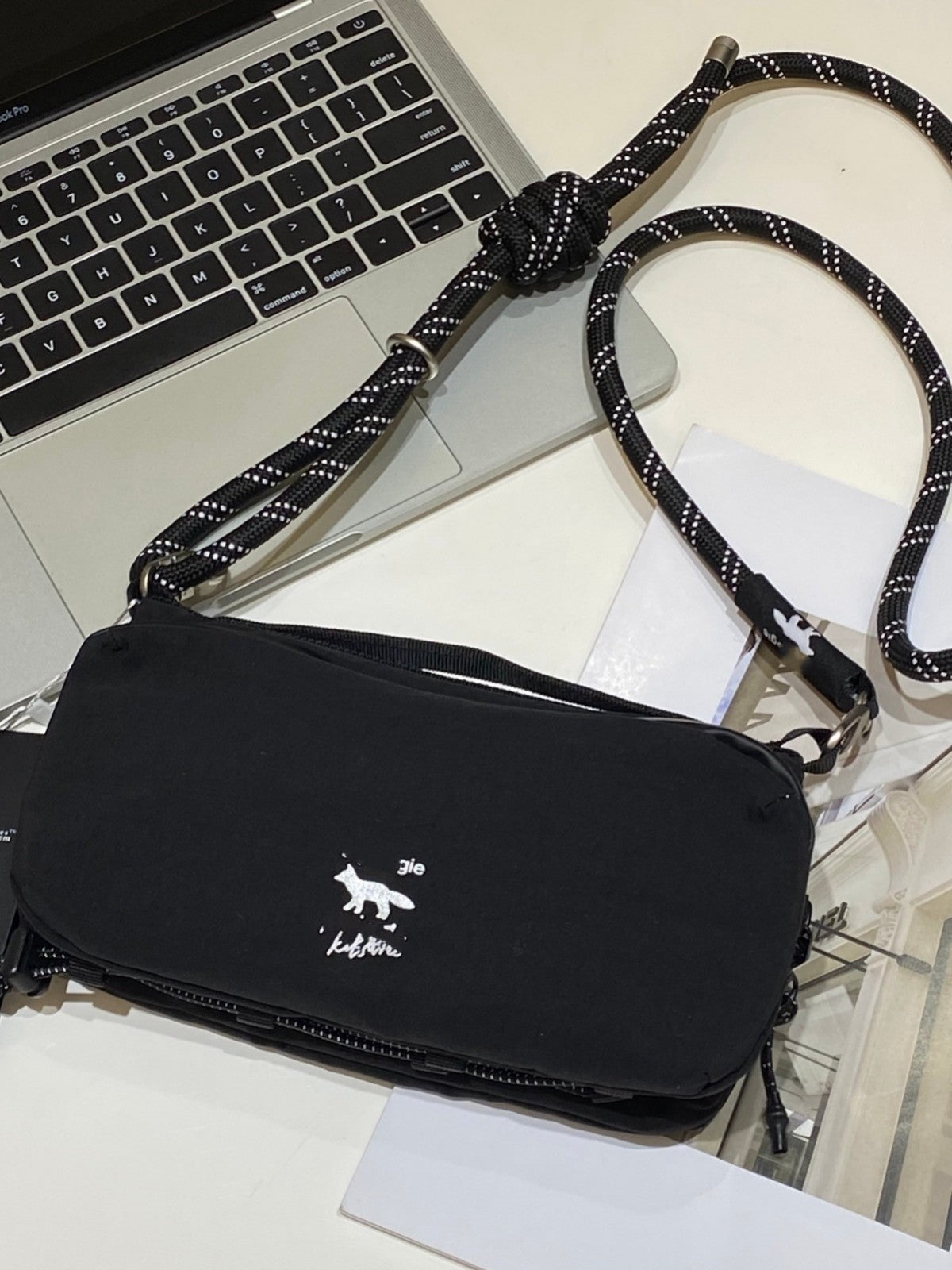 Single Mechanical Style Multifunctional Water Bottle Women's Messenger Bag
