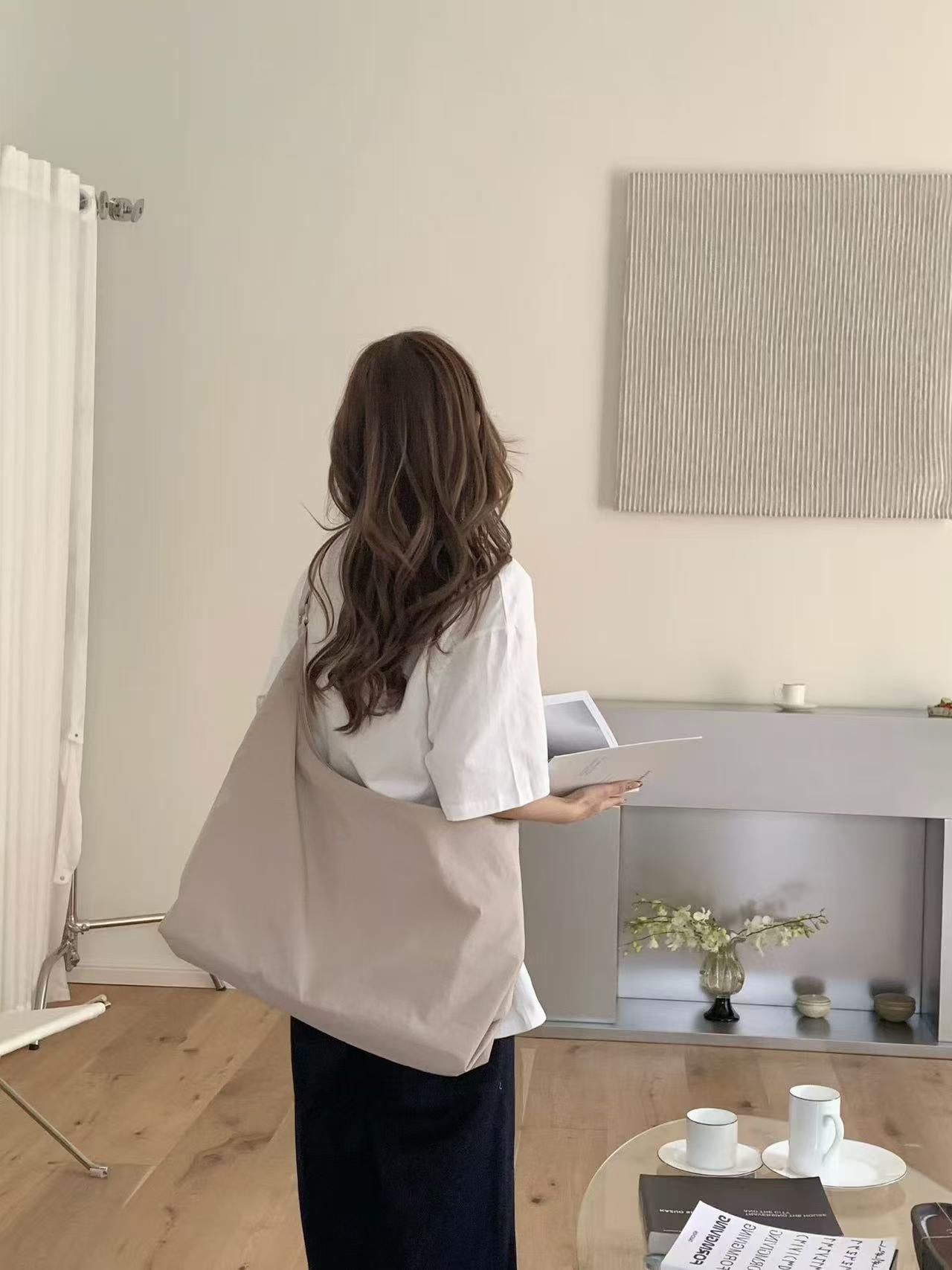 Women's Canvas Fashionable Elegant Large Capacity Underarm Bags