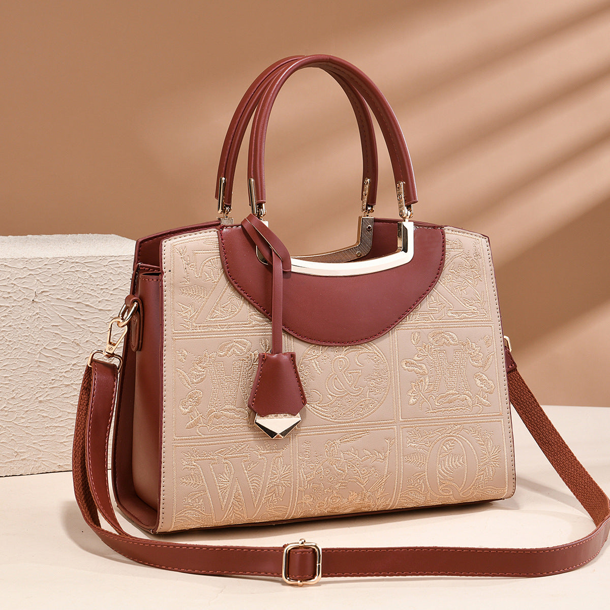 Women's Wedding Light Luxury Large Capacity Embroidered Handbags