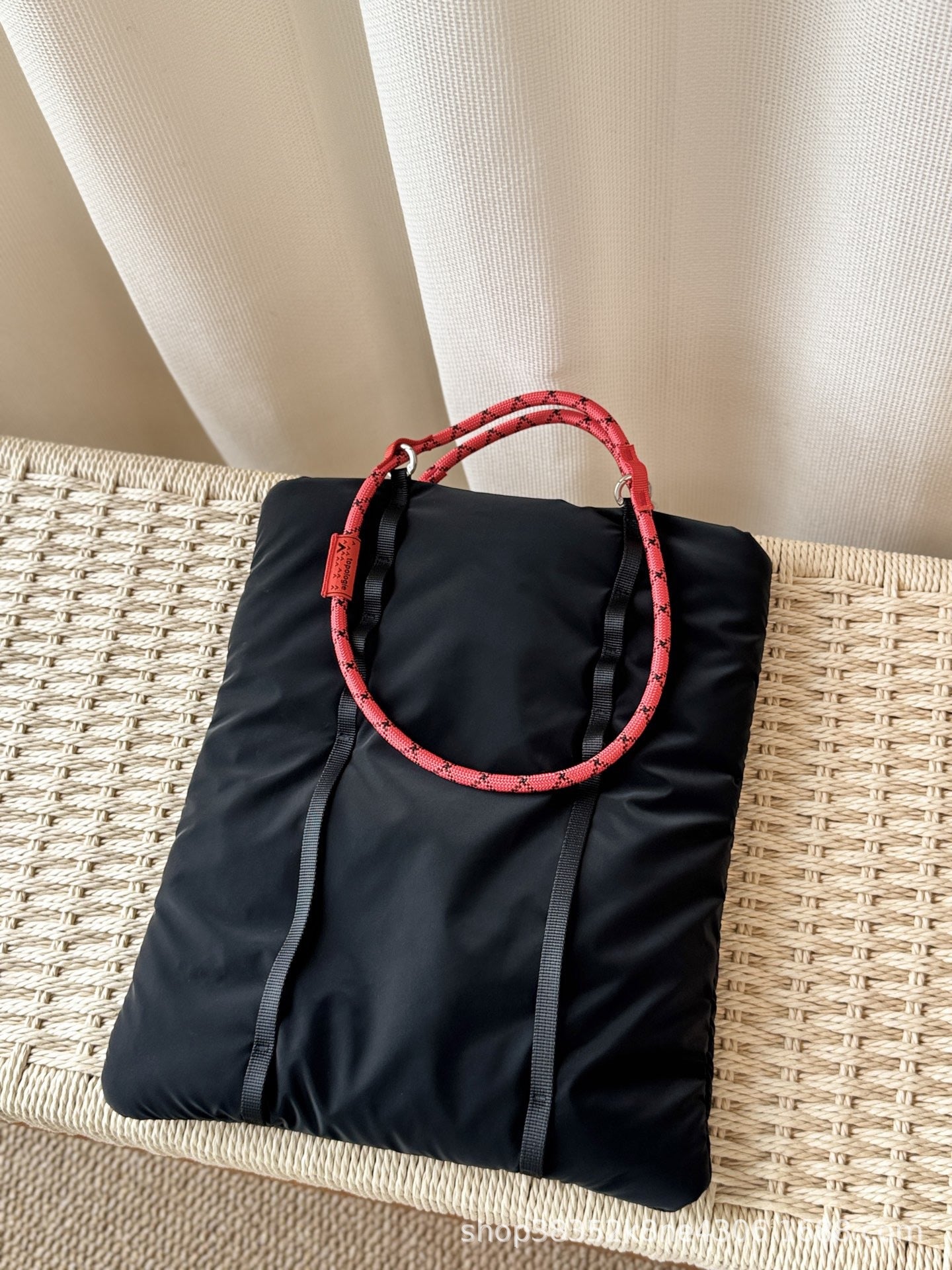 Women's & Men's Vertical Cloud Nylon Waterproof Lightweight Computer Bags