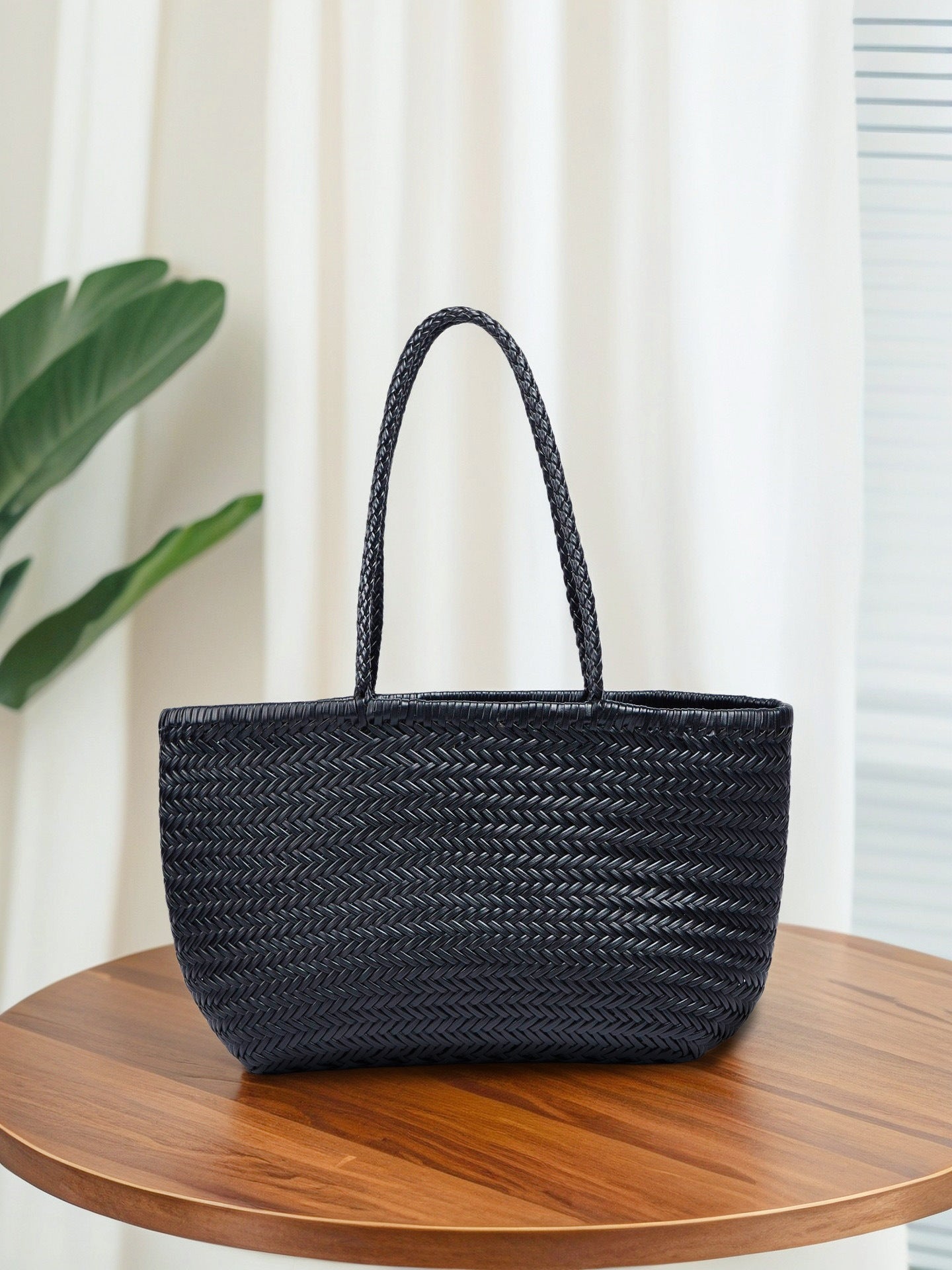 Women's Leather French Retro Vegetable Basket Large Women's Handbag