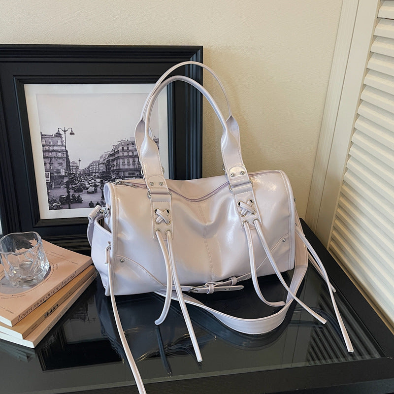 Women's Style Retro Large Capacity Fashion Commuter Shoulder Bags