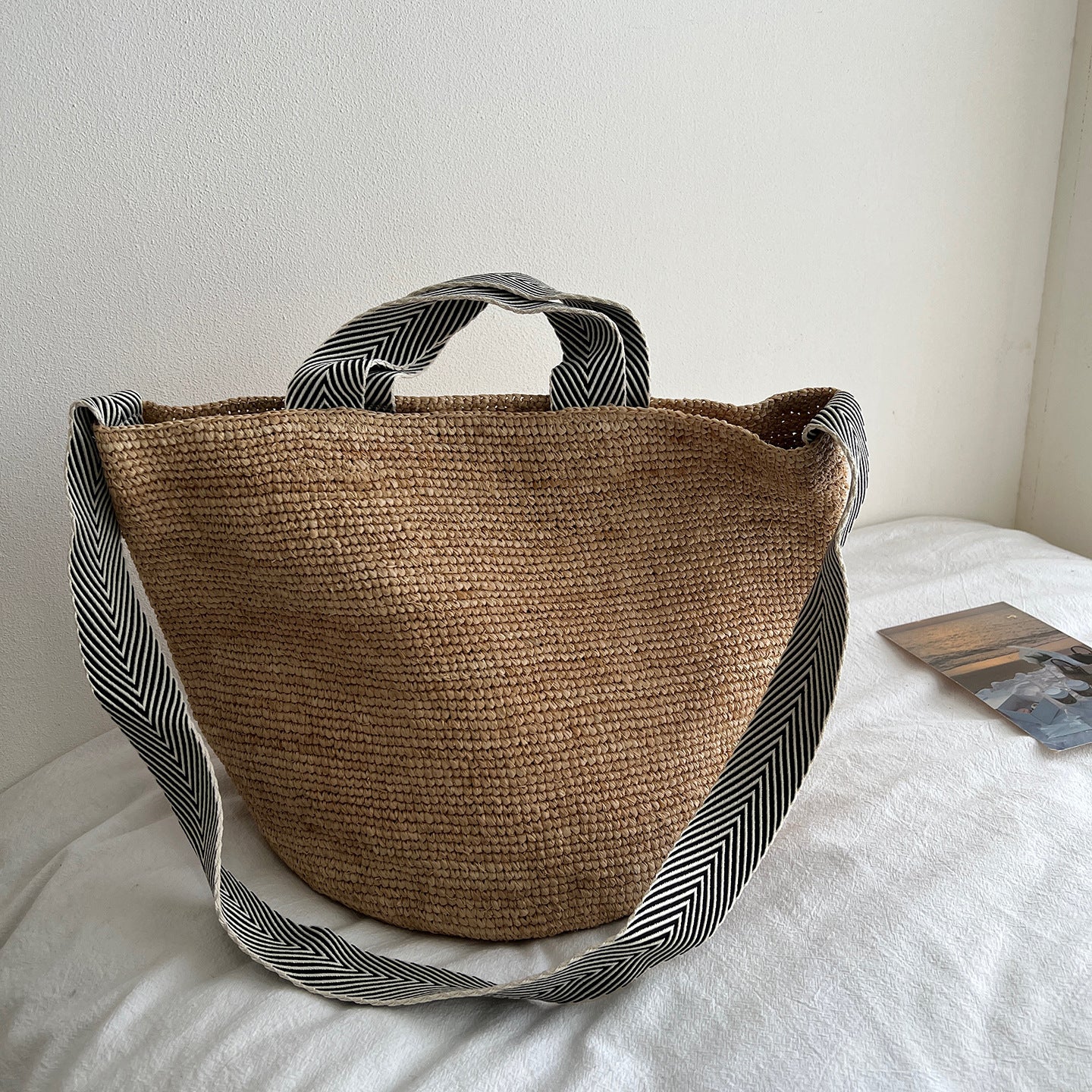 Women's Natural Raffia Hand-woven Summer Commute Vacation Style Beach Tote Bags