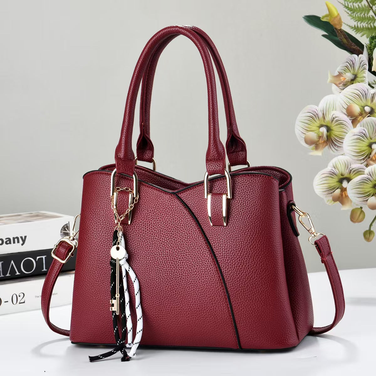 Stylish Women's Trendy Unique Commuter High-grade Women's Shoulder Bag