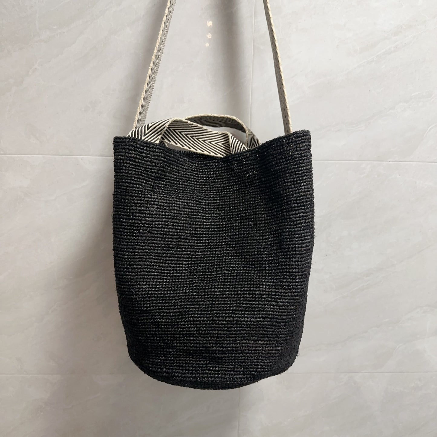 Women's Capacity Straw Hand Crocheting Raffia Vacation Women's Messenger Bag